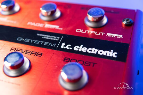 TC ELECTRONIC G-SYSTEM - LIMITED EDITION (RED)