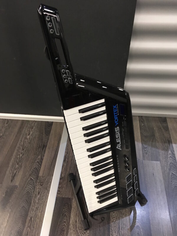 ALESIS VORTEX