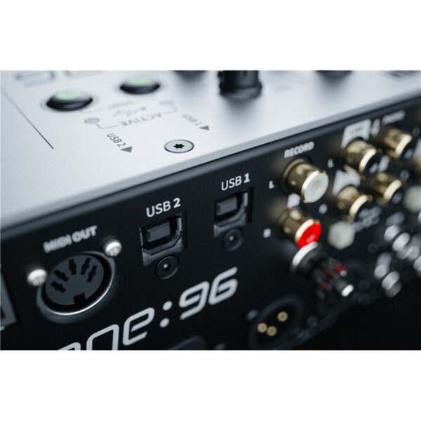 ALLEN & HEATH XONE:96 mixer analogico per club e DJ con doppia interfaccia