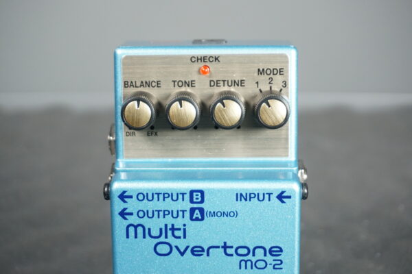 Boss Mo-2 Multi Overtone