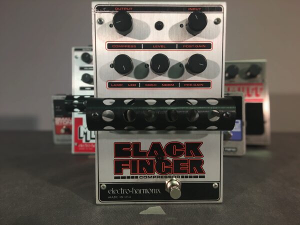 ELECTRO HARMONIX BLACK FINGER COMPRESSOR