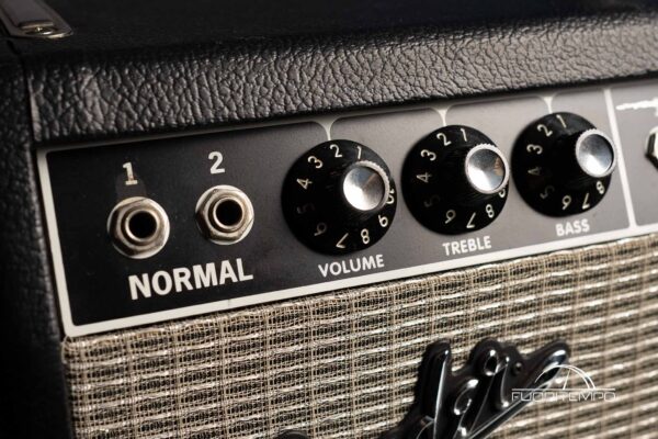 FENDER '65 Deluxe Reverb Head