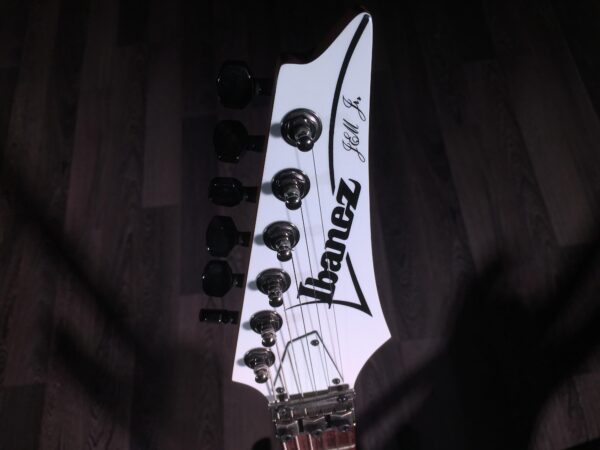 IBANEZ JEM 555 WH STEVE VAI MADE IN KOREA 2006