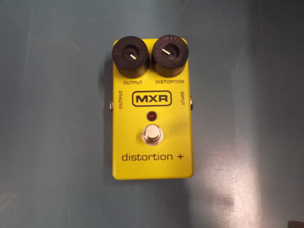 MXR DISTORTION +