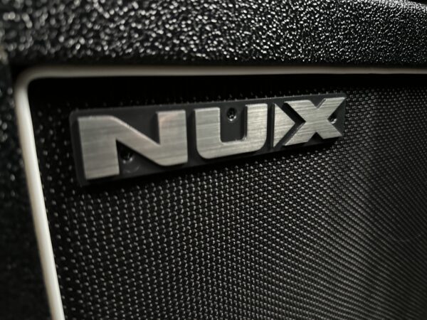 Nux Mighty 15 Se