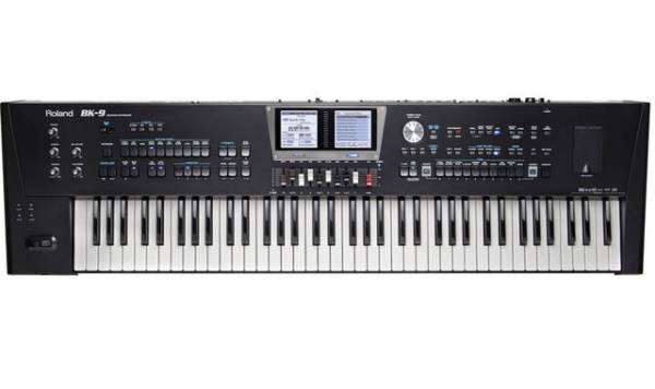 ROLAND BK9 BACKING KEYBOARD