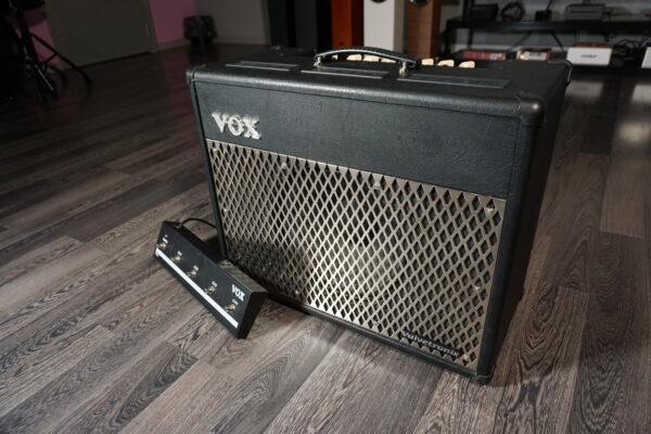 VOX VT 50 COMBO PER CHITARRA ELETTRICA VALVETRONIX - USATO